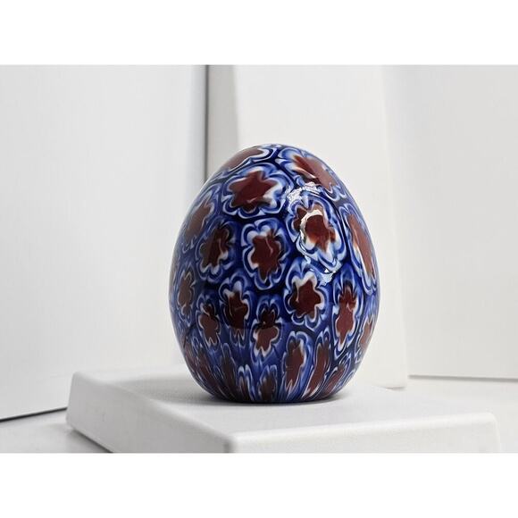 Vintage Egg Design Paperweight - Picture 1 of 4
